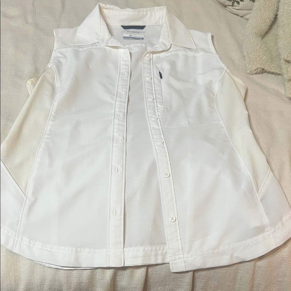 Columbia White Sleeveless Shirt